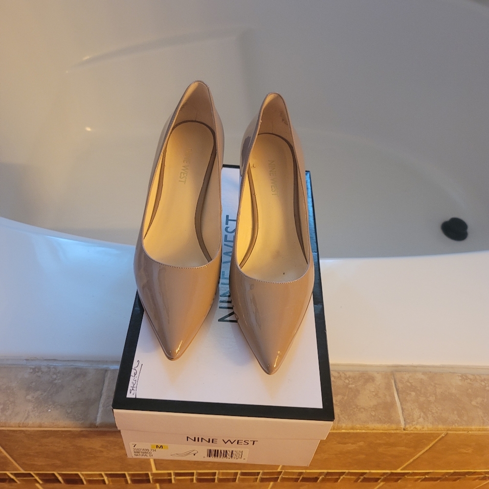 Nine West Pump, 7M, Color Taupe